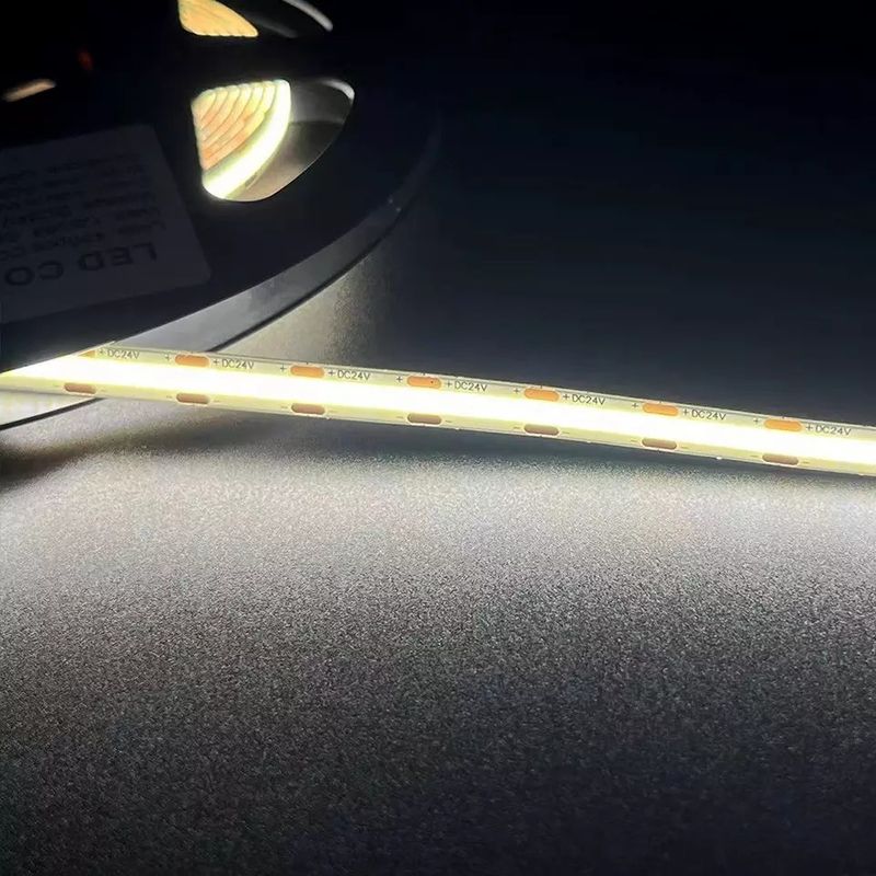 320Leds LED مرنة الشريط الأبيض / الأبيض الدافئ DC24V 8mm العرض المتكامل COB ضوء LED