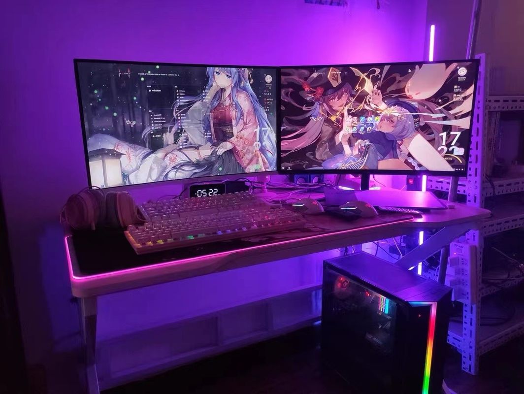 مصباح الزاوية RGB قابل للتعديل ذكي التحكم لتزيين العطلات في تصميم بسيط