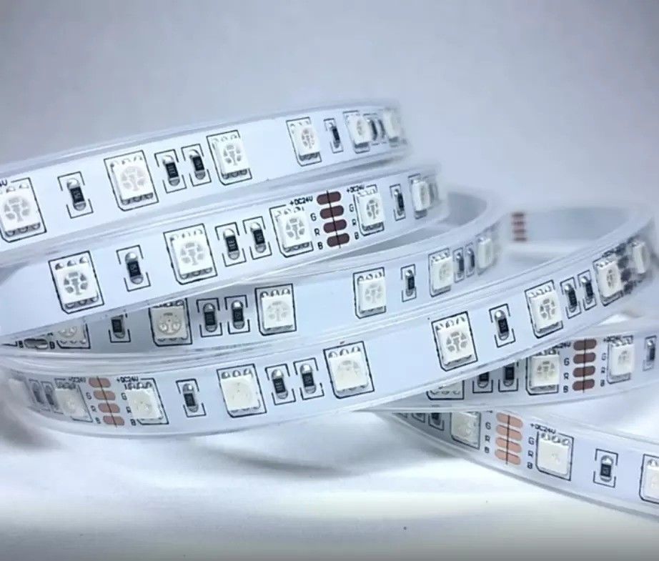 12w 12v 24v 10mm 60 LEDs Rgb 5050 Smd الضوء المرن المتحرك مع ألوان متعددة