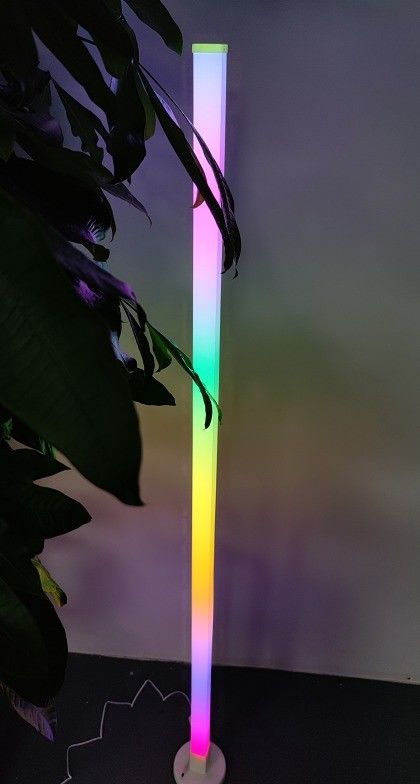1.5M RGB اللونية التحكم عن بعد مصباح الأرضية LED للضوء المحيطي الزخرفي لغرفة النوم
