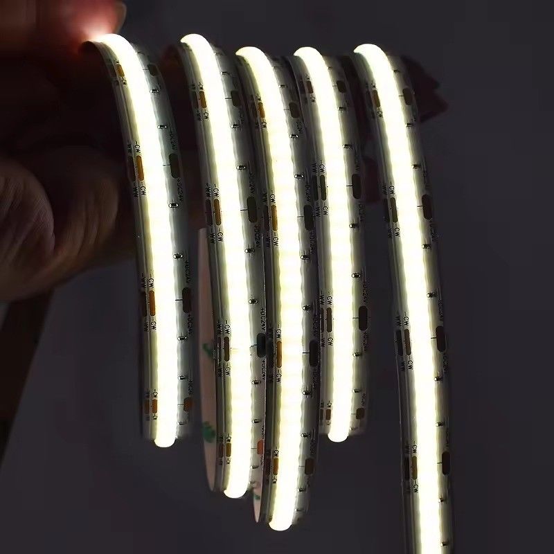 تصميم ضوء LED 560LEDS COB 12V 24V قابل للتخفيف CCT RA90 جهاز تحكم بدون انخفاض في الجهد