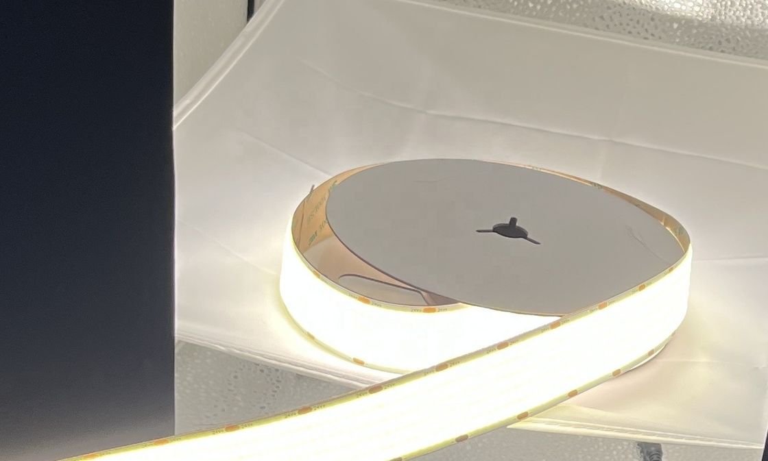 شريط ربان النحاس القابل للتخفيف شريط ربان النحاس المرن المضخم الكثافة العالية 1600 leds لكل متر 3500K Ra 90 0.3kg 24v 30mm العرض