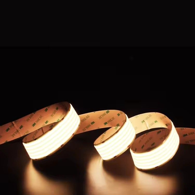 مصابيح LED فائقة الواسعة 1600LEDs شريط COB LED فائق الواسعة 80 مؤشر تقديم الألوان IP20 تقييم 30000 ساعة عمل للمشروع