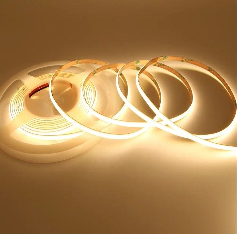 FPC LED RESISTOR خزانة النبيذ COB شريط LED مع ضوء خطي ضيق للغاية عرض 3 مم وسرعة عالية