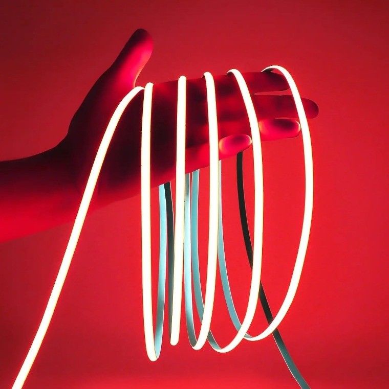 ضوء شريط LED COB طويل الأمد مع ضباب 3mm Ultra Slim 400Leds / m شريط COB الأبيض 50000 ساعة مثالية